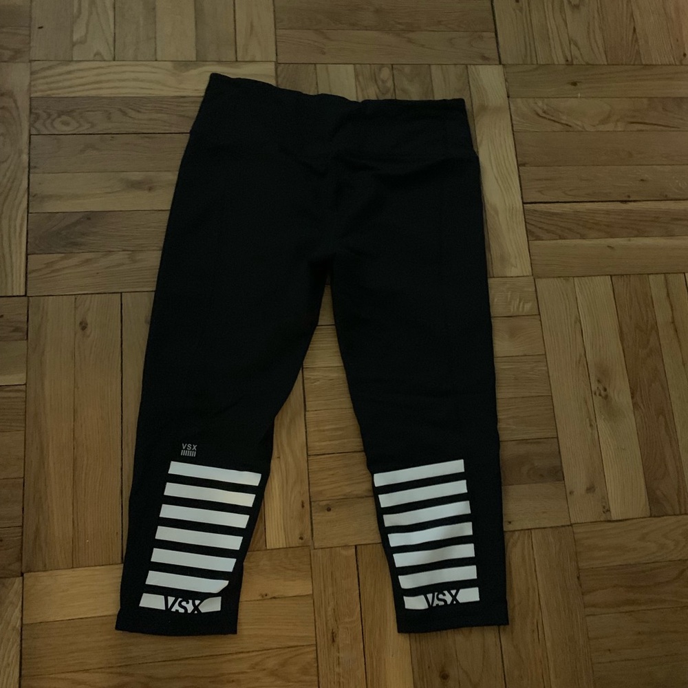 Victoria's Secret Sporting crop leggings